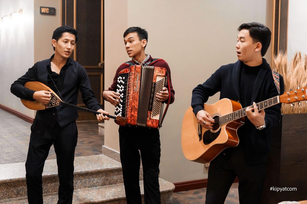 Домыбра баян гитара Астана қаласы бойынша