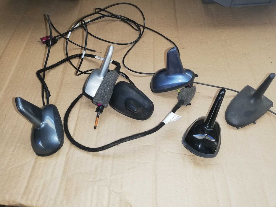 Антена за таван AUX кабел и кабел за акумулатор от Мерцедес