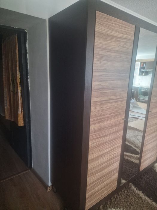 Продам прихожку и шкаф