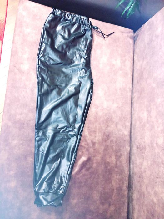 Кожен  дамски панталон