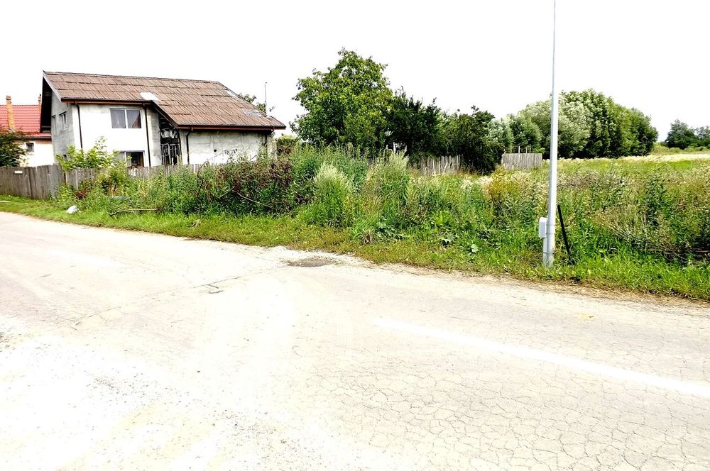 Teren de vanzare Stupini