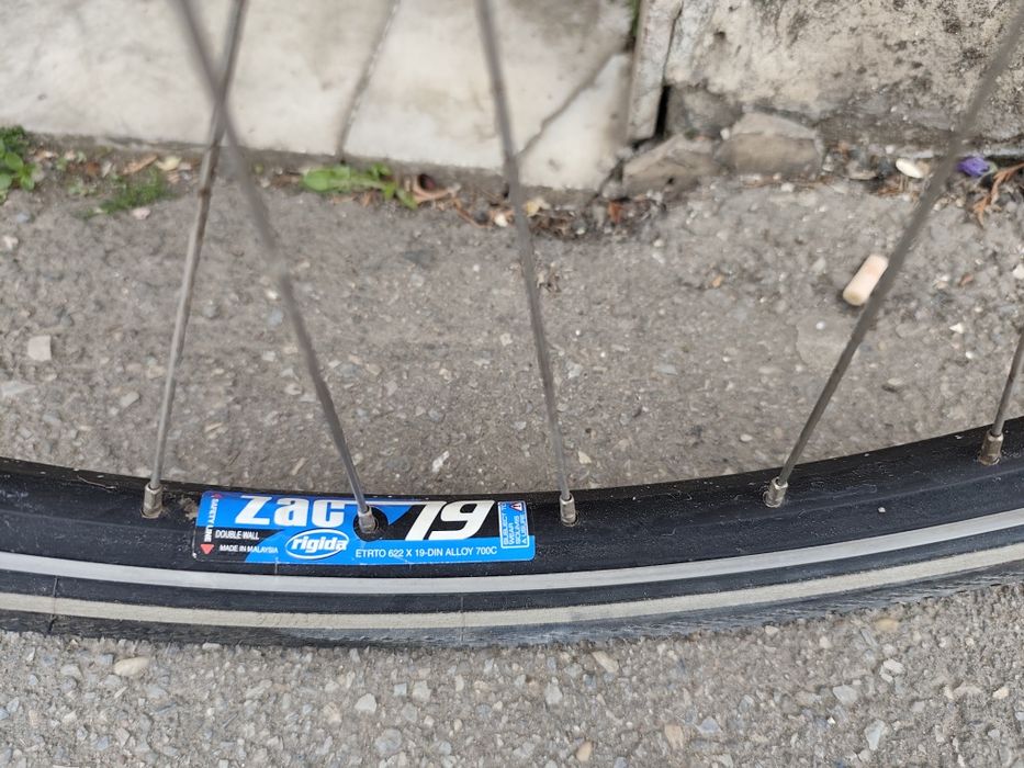 Trekking-bike 28 cu 24 viteze XT