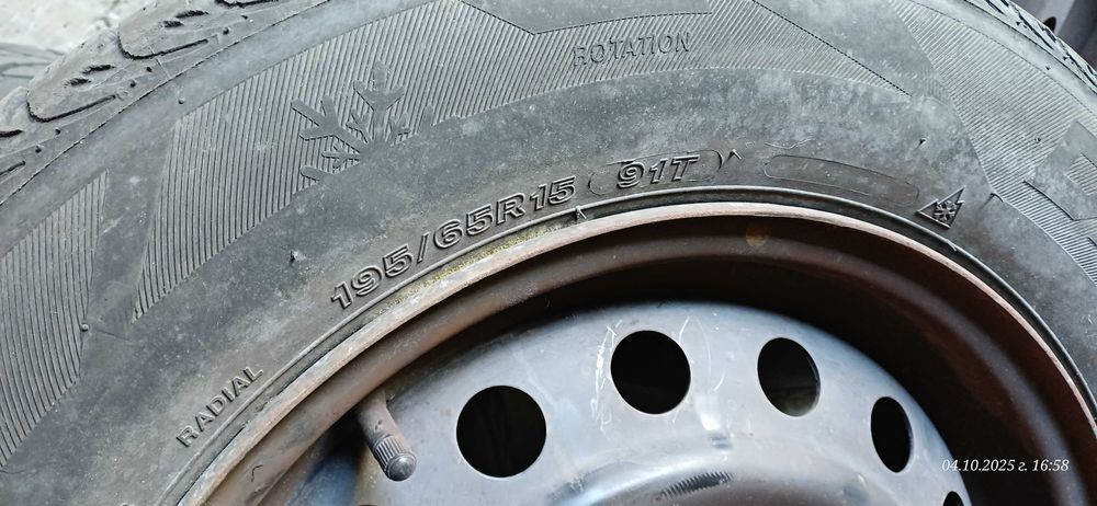 зимни гуми 195/65/15-4бр. с джанти 15x6JCHX45-4бр.