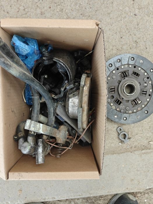 Запчасти на Мерседес 190 дизель