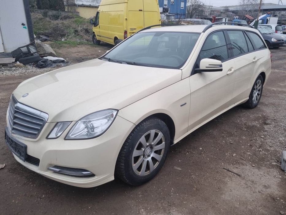 На части! Mercedes E200 CDI W212 комби автомат ОМ651 ляв волан!