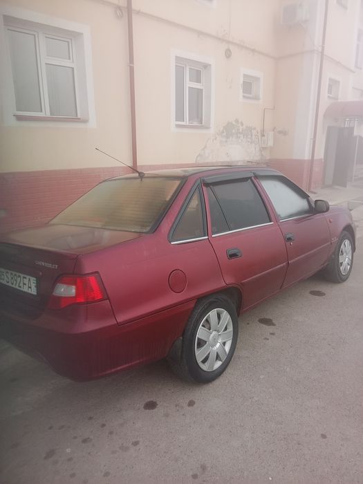 2 qol minilgan yaxshi moshin