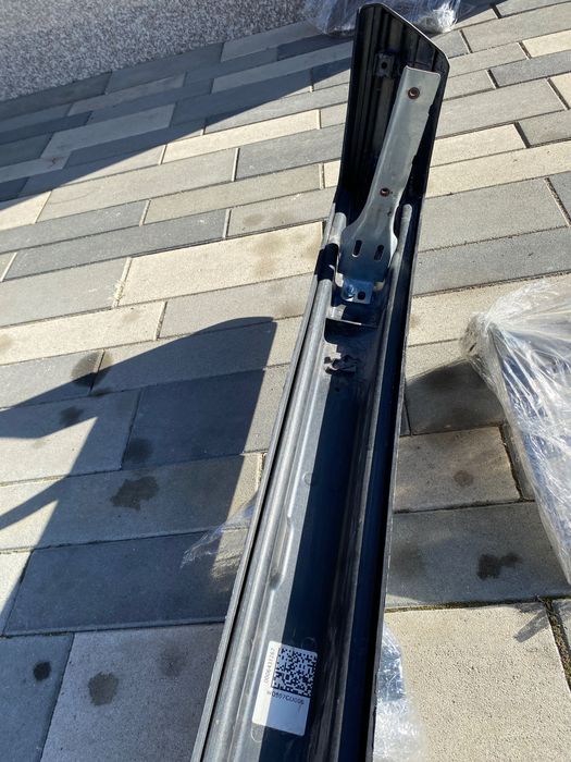 Продавам чисто нова задна броня за голф 1 GTI с червен кант