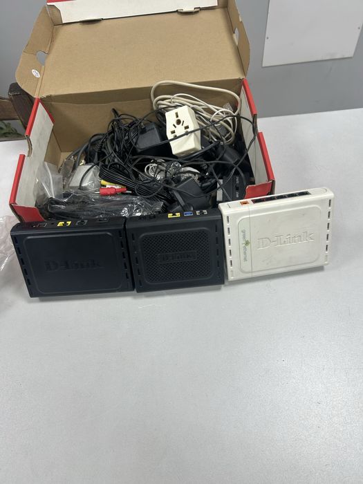 Продам роутеры D -Link