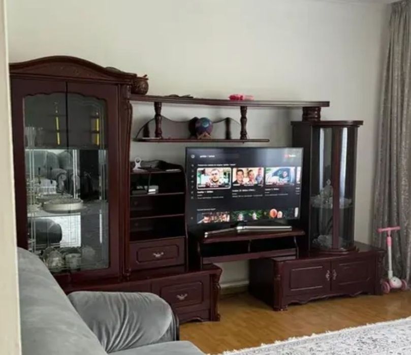 Стенка в гостинную