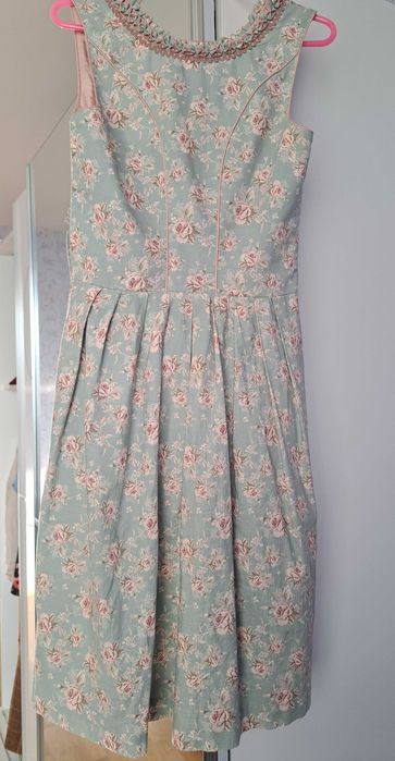 Рокля Dirndl - традиционен баварски стил за Октоберфест