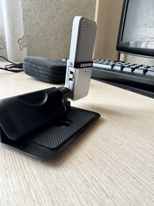 Студийный микрофон Samson