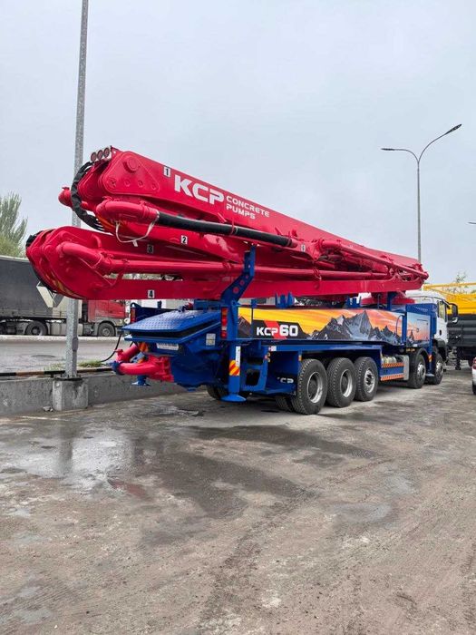Автобетононасос KCP 60 метров на шасси HOWO SITRAK 10х4 CIP TASHKENT