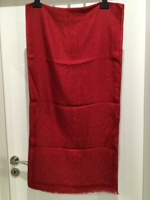 FURLA лого шал в червено