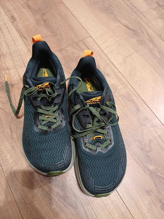 Altra Experience Wild 3