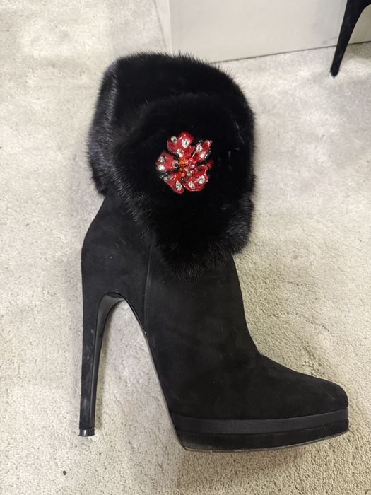 Дамски високи ботуши и боти