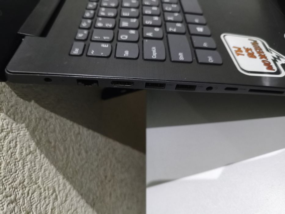 Ноутбук Lenovo ideapad 330
