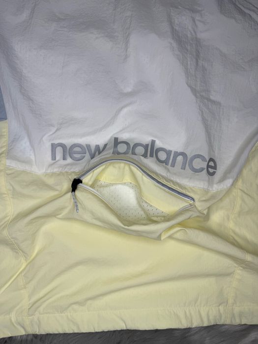 Дамска ветровка New Balance Reflective Trims - размер M