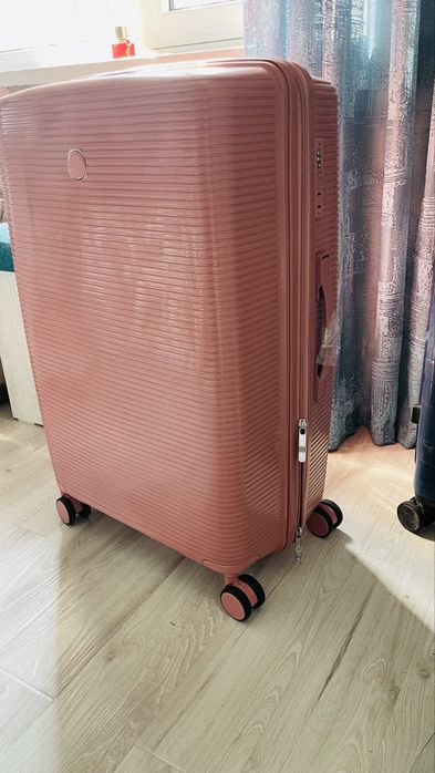 Чемодан в хорошем состоянии