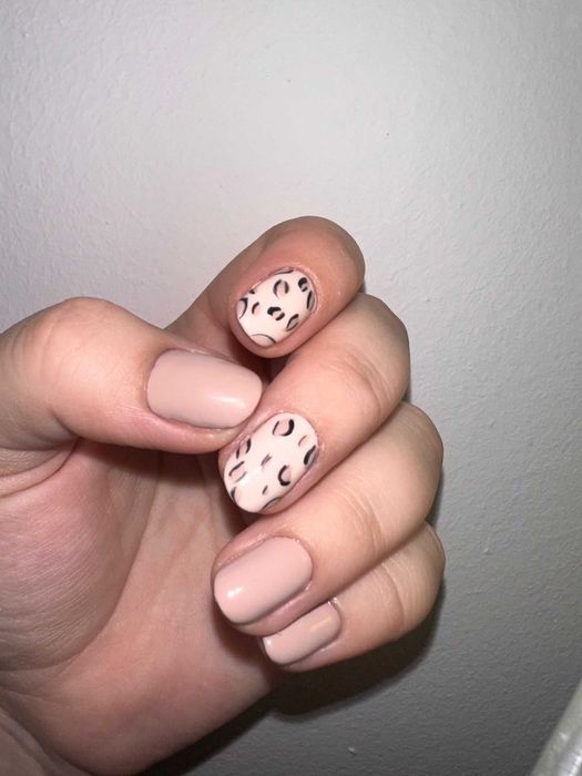 Manichiură Faină pentru Zilele Tale!  Sector 6