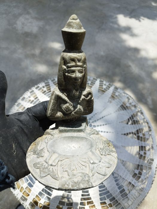 Пепелник стар от алуминий и силиций