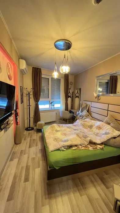 Дава се под наем Тристаен апартамент в Бургас, Славейков - 90 кв.м за 306 € - Снимка #3