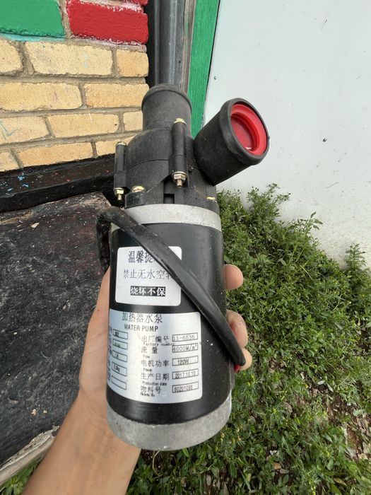 Продам электро помпу 24 v