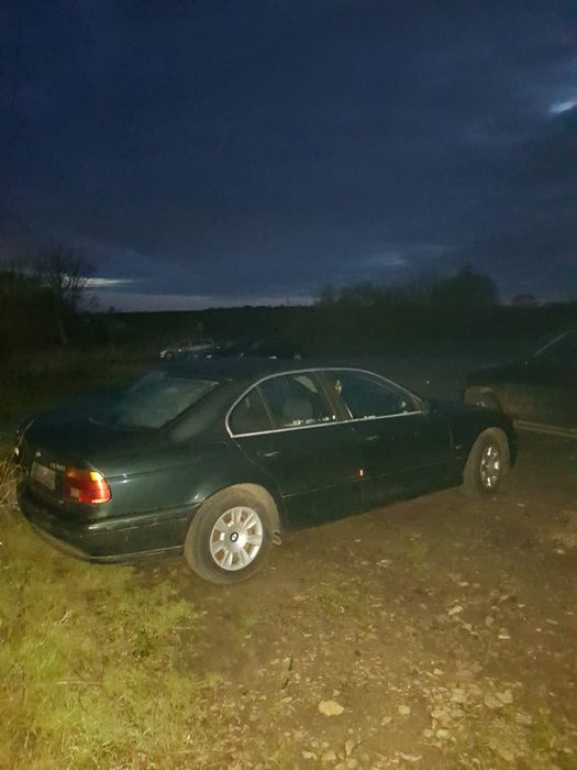 Dezmembrez bmw e39 520 525 530
