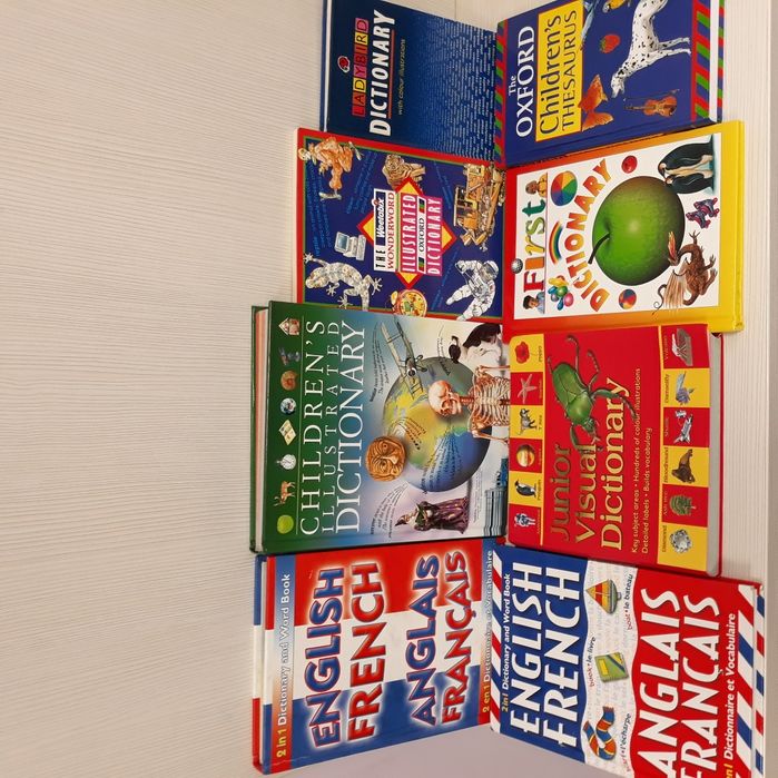 Детски англо-английски речници и атласи