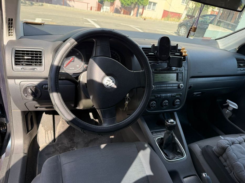 VOLKSWAGEN Golf 2005 — imagine 3