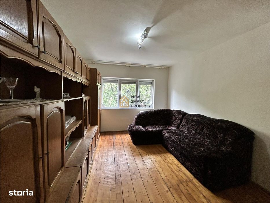 De vanzare apartament 3 camere Nufarul, etaj 1