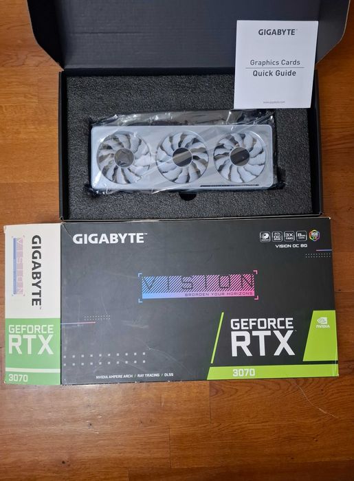 Продавам Gigabyte RTX 3070 Vision OC