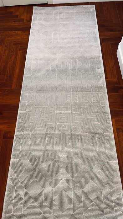 Продам ковровые дорожки 2 шт