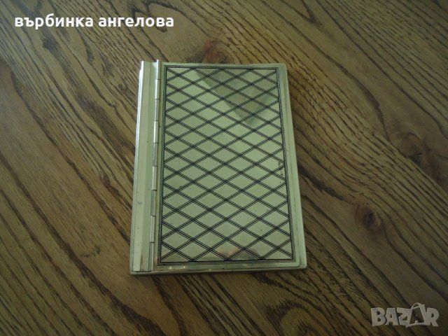 Бронзова поставка за бележник