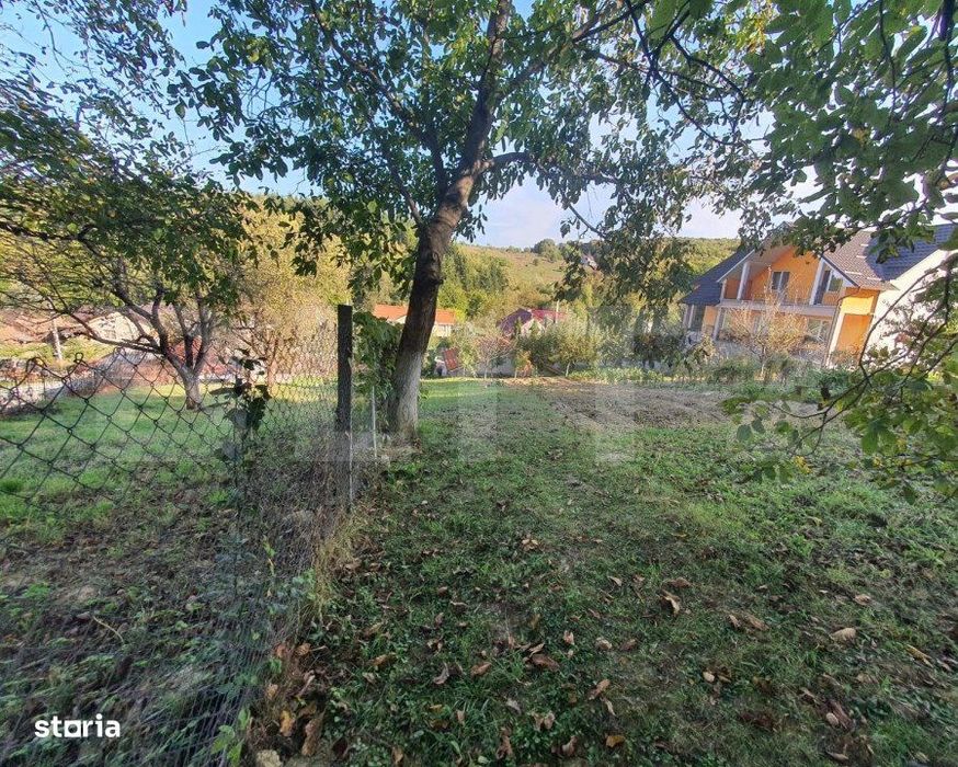 Teren intravilan, podul Jelnei foarte aproape de oras,11 Arii.