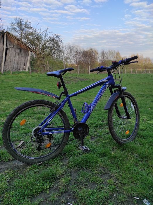 Bicicleta MTB cu cadru de aluminiu 
Roti 26 inch
Cauciucuri noi 
Bicic