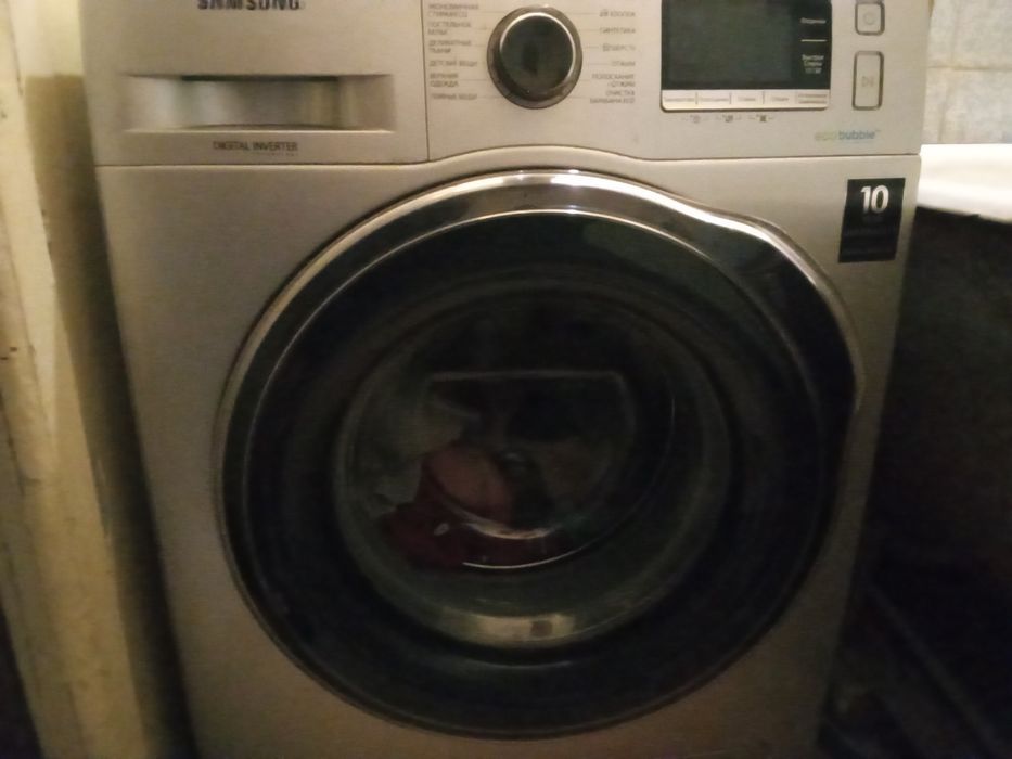 Своя Стиральная машина Самсунг на 8 кг б/у в отличном состоянии,