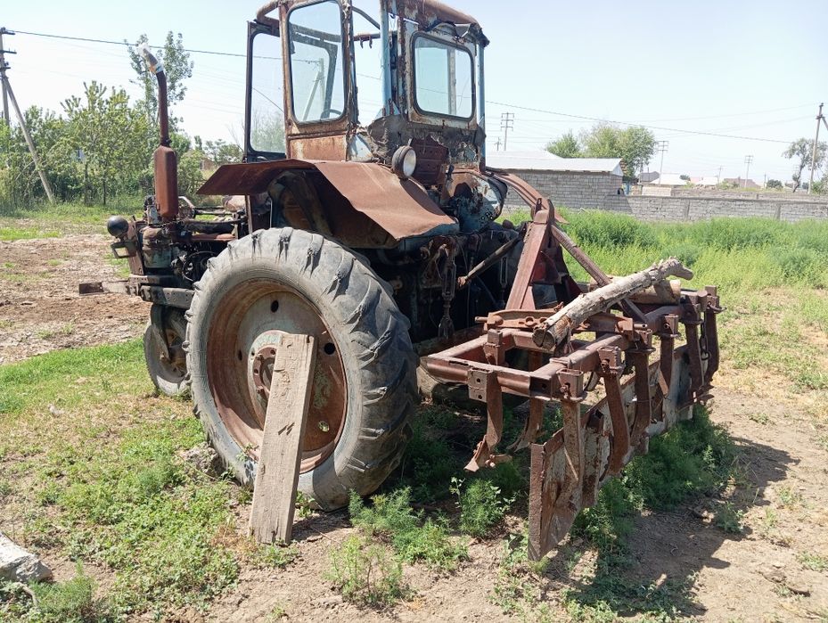 Трактор Т28 находу