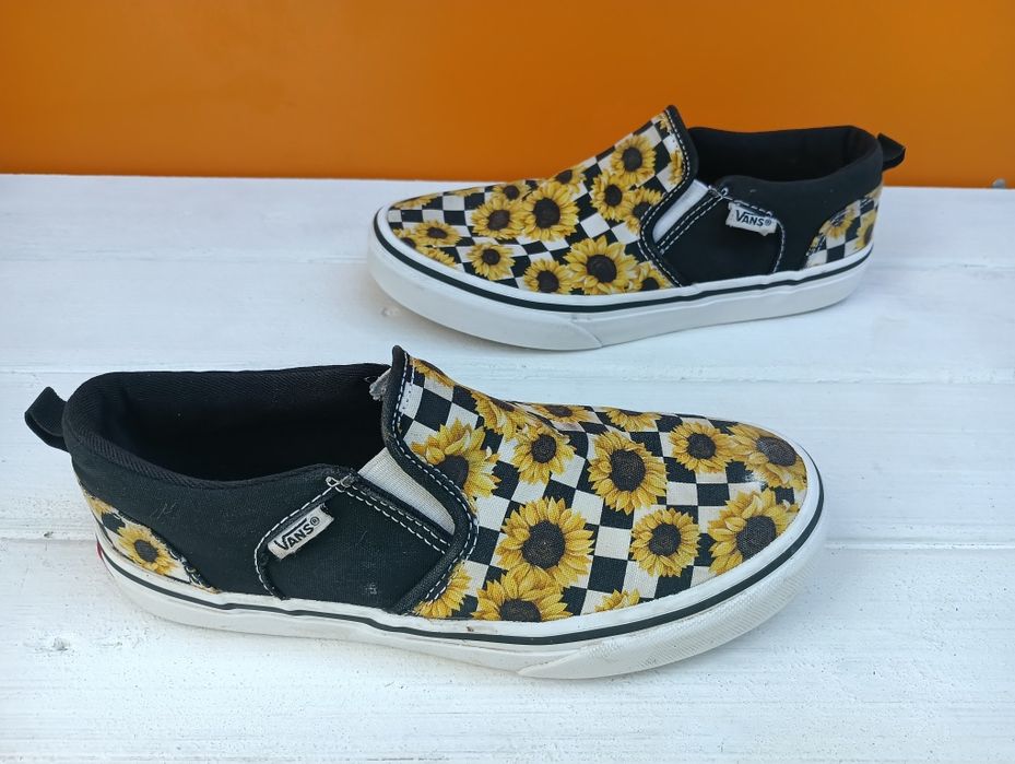 Vans слънчогледи N 35 - 22 лв
