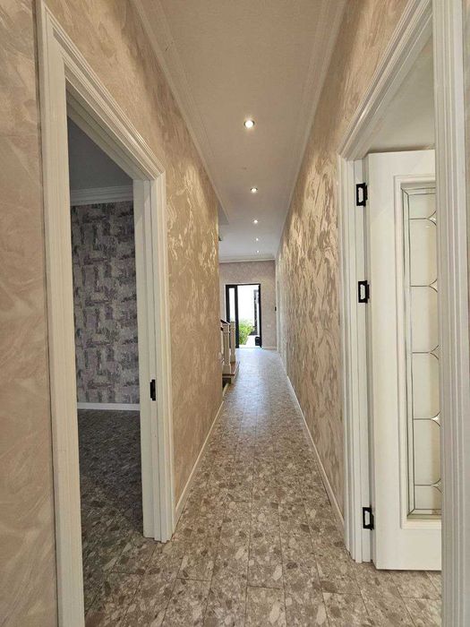 Сергели.Бобур махалляси.3  сотихда 7 хонали зор уй сотаман.