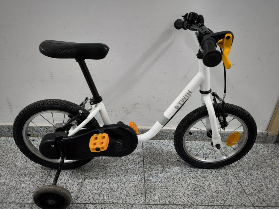 ВЕЛОСИПЕД 14 ИНЧА DISCOVER 100, ЗА ДЕЦА НА 3 – 5 ГОДИНИ, БЯЛ