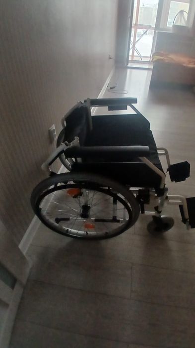 Коляска для инвалидов