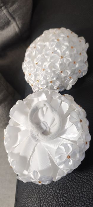 Продам нарядные резинки-банты для волос для девочки