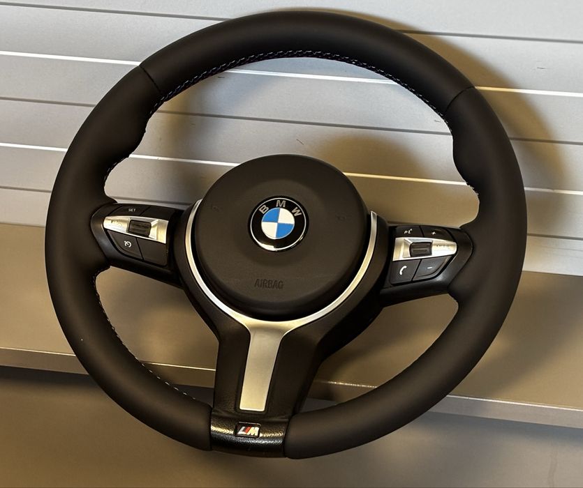 Volan M airbag rotund impecabil original Bmw seria 1 3 4 F20 F21 F20 F30 F32 F35 F31 cod 3074437 Bmw