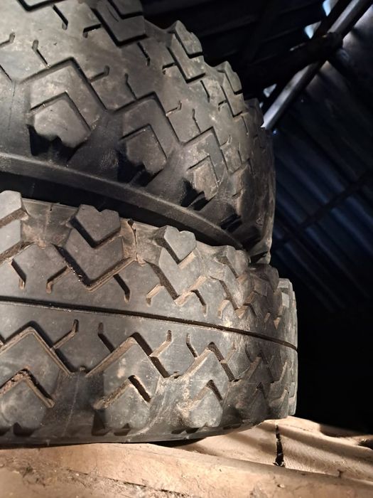 Продам шины Нива