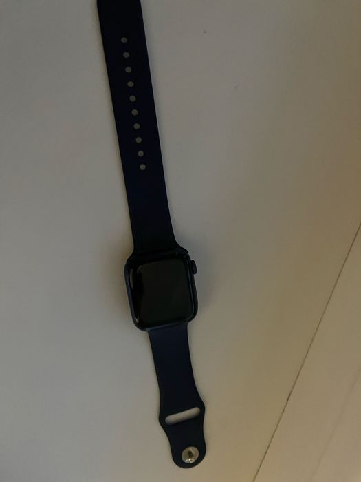 Продам часы идеально новые