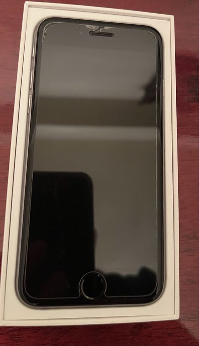 Ofer spre vanzare Telefon iphone 6 16GB utilizat,in stare buna