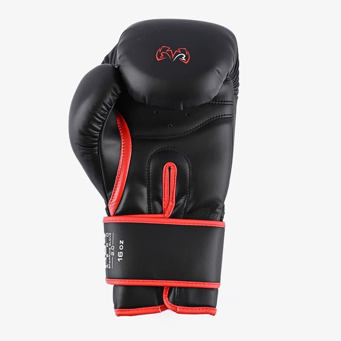 Боксерские перчатки RIVAL RS4