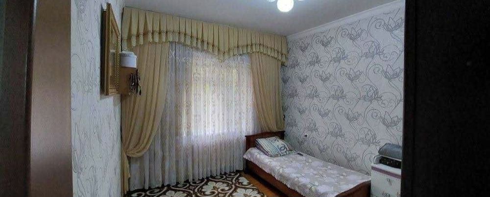 Продается 4/3/5 квартира ТТЗ Ахмад Югнаки