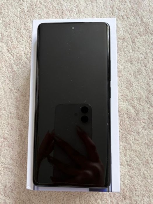 Продам телефлн Redmi Note 14 Pro