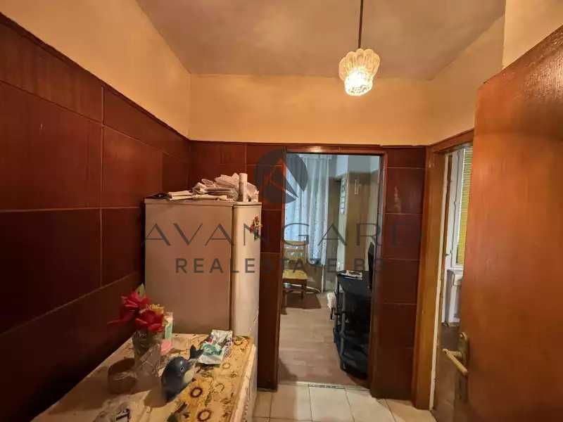 Продава се Тристаен апартамент в Пловдив, Център - 100 кв.м за 1530 €/кв.м - Снимка #12